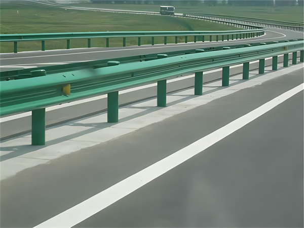 曲靖高速护栏板守护安全广泛应用于多个行业
